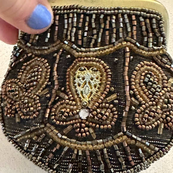 Adorable vintage beaded change purse in great used condition - Picture 11 of 12